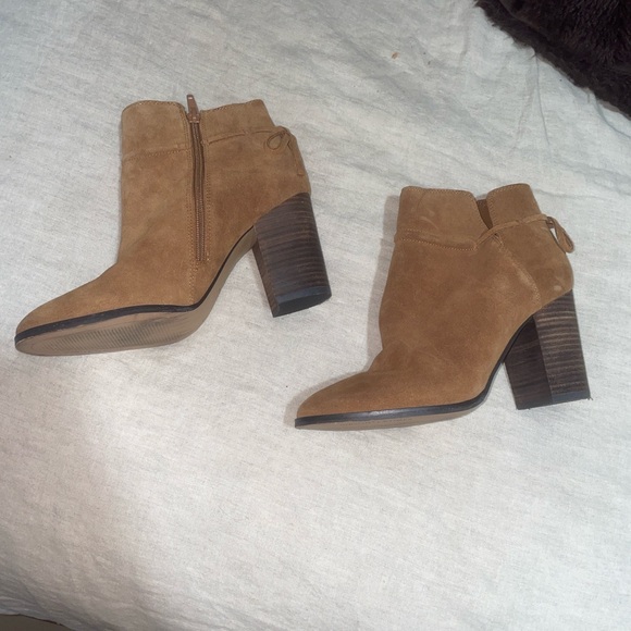 Gibson Latimer Brown Suede Heeled Boots - Picture 1 of 3